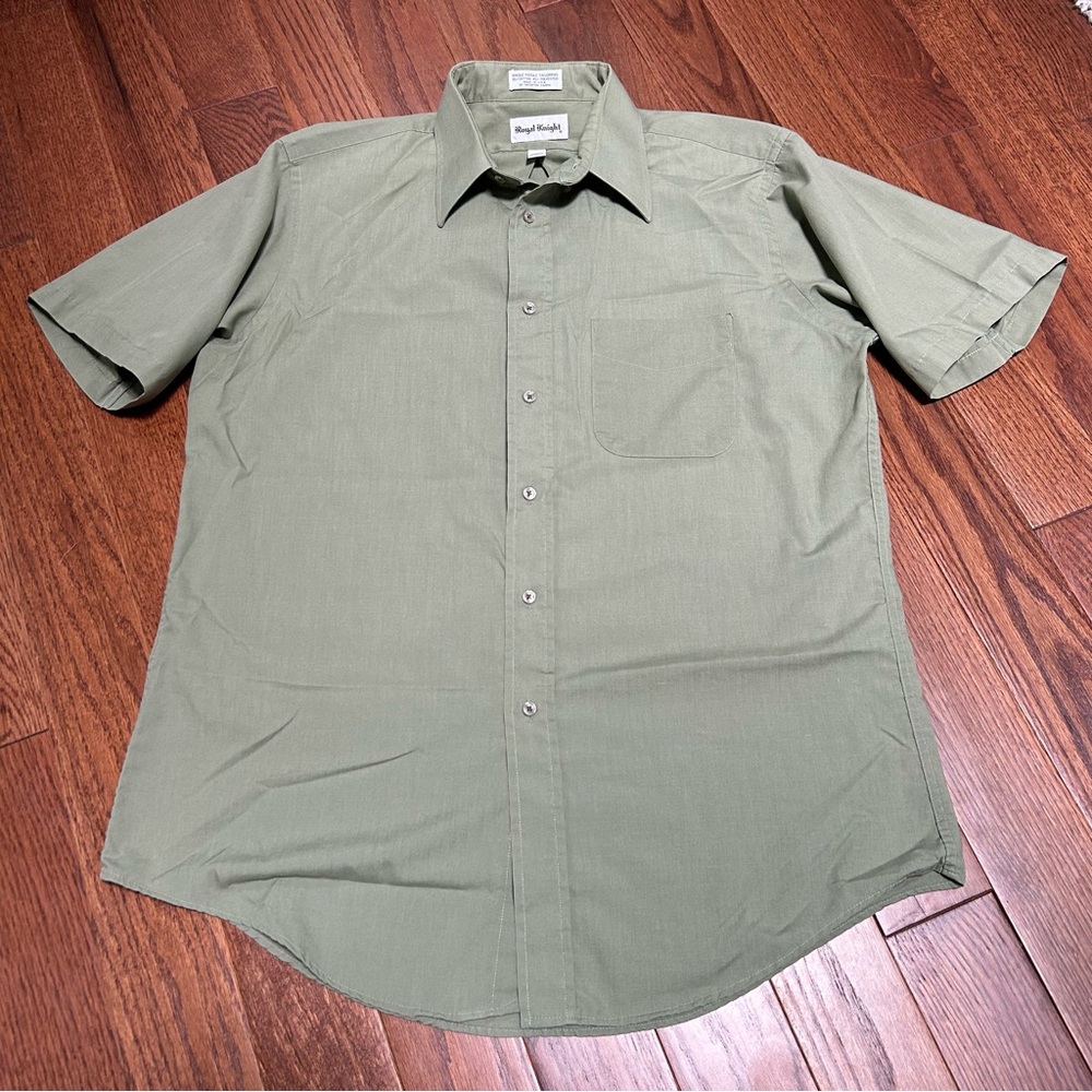 *CLEARANCE* Vintage ROYAL KNIGHT Short Sleeve Button Down Shirt - Size 16